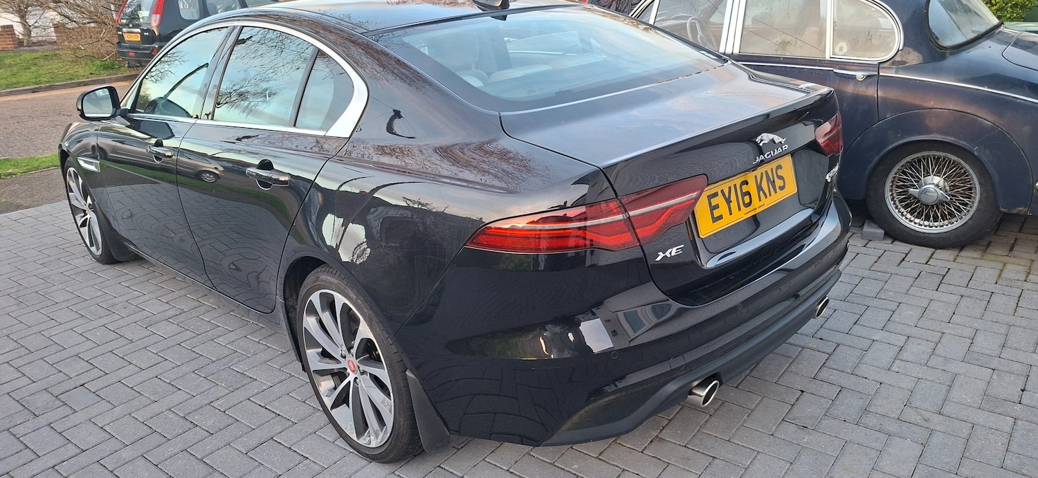 Used Jaguar XE 2019 for sale - 77885508: Photo 4