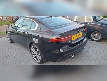 Used Jaguar XE 2019 for sale - 77885508: Photo