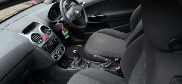 Used Vauxhall Corsa 2011 for sale - 76273802: Photo 3