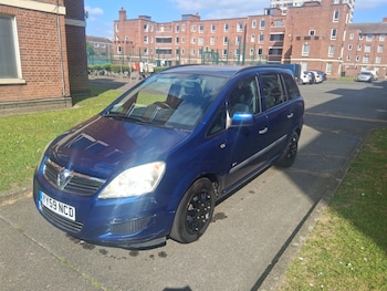 Used Vauxhall Zafira 2010 for sale - 79122393: Photo