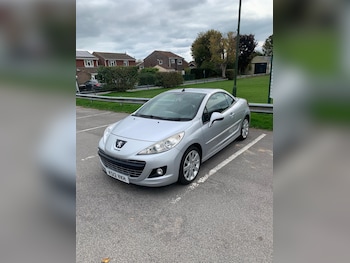 2012 (12) - 1.6 VTi Allure Convertible 2dr Petrol Tiptronic Euro 5 (120 ps)