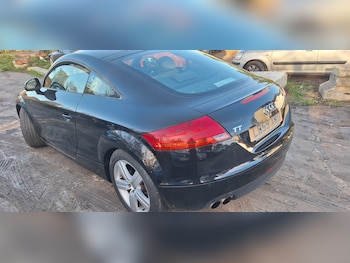 Used Audi TT 2010 for sale - 77002023: Photo