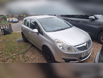 Used Vauxhall Corsa 2008 for sale - 76273789: Photo 2