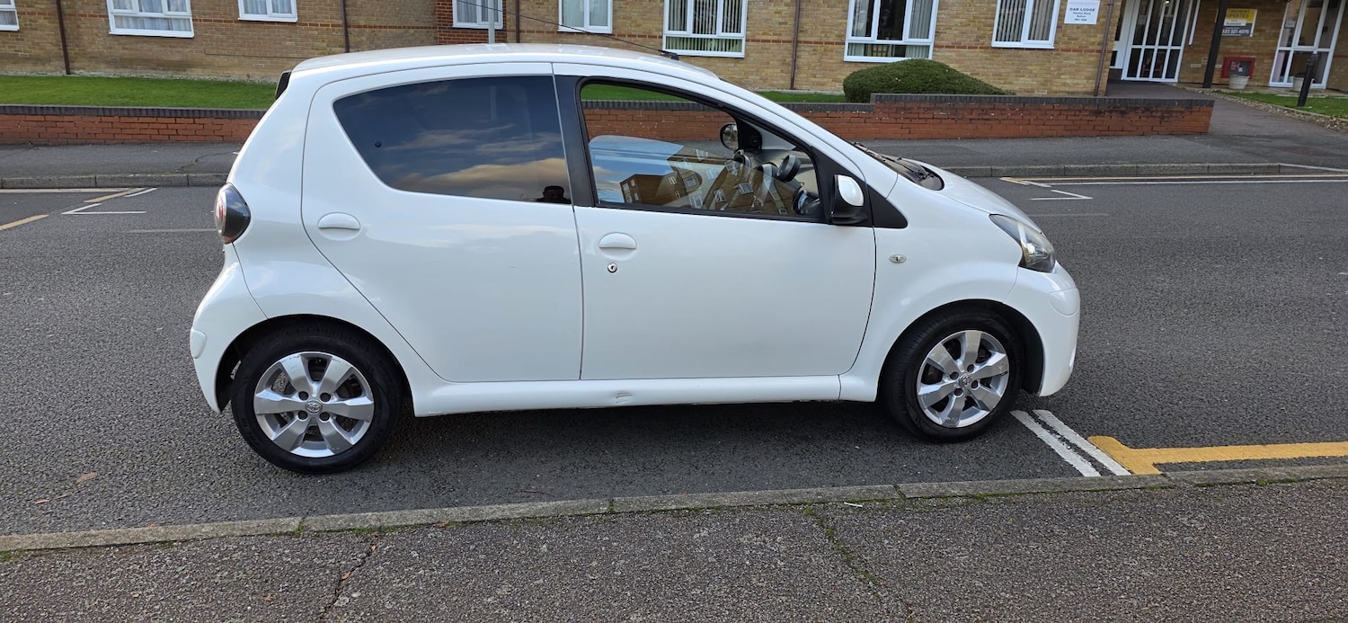 Used Toyota AYGO 2013 for sale - 76905207: Photo 13