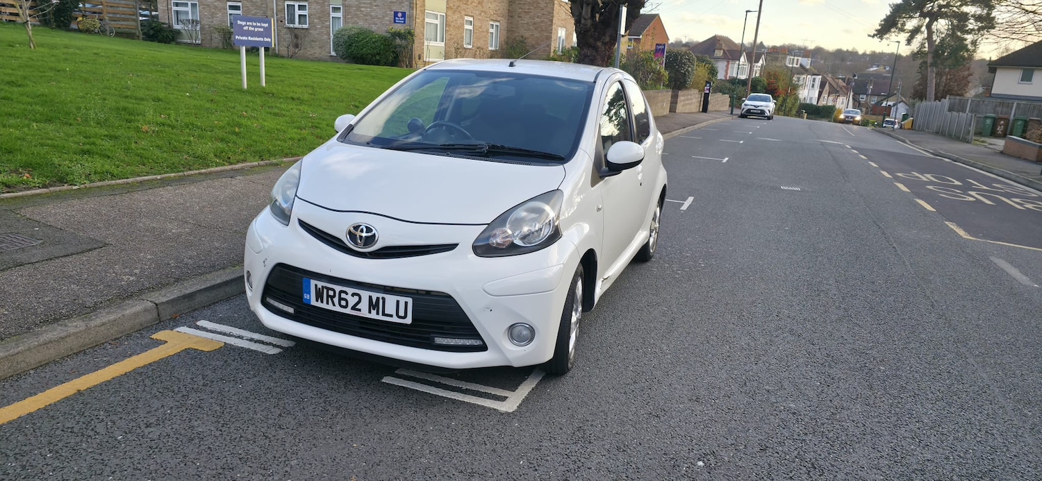 Used Toyota AYGO 2013 for sale - 76905207: Photo 15
