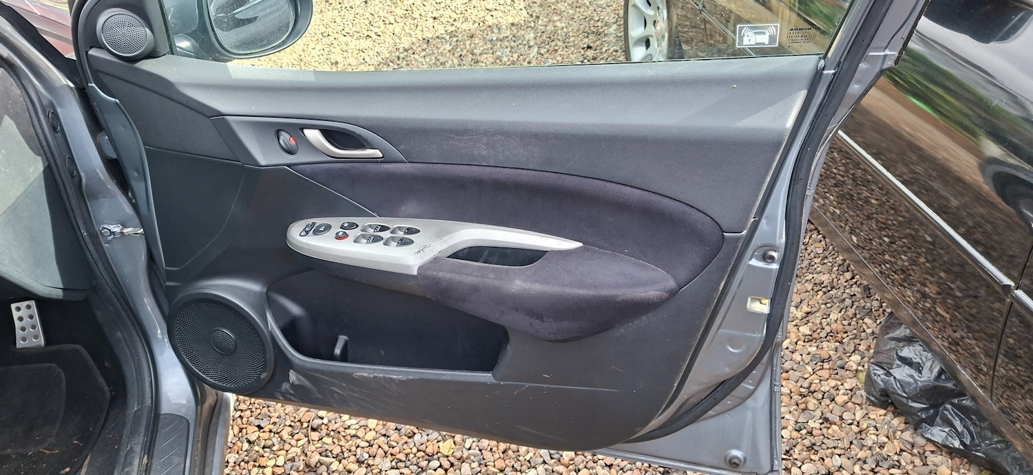 Used Honda Civic 2006 for sale - 77872263: Photo 8