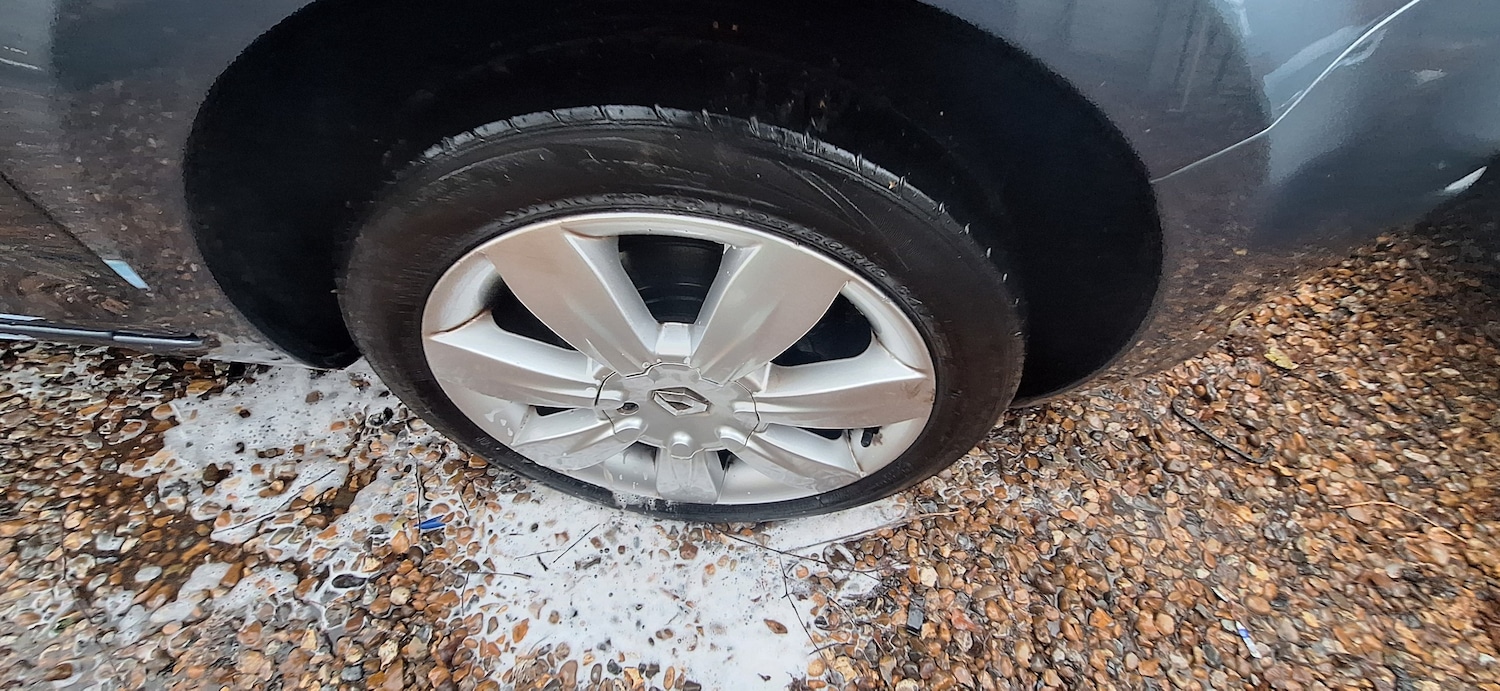 Used Renault Clio 2009 for sale - 77023525: Photo 2