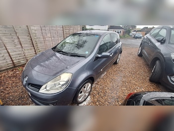Used Renault Clio 2009 for sale - 77023525: Photo