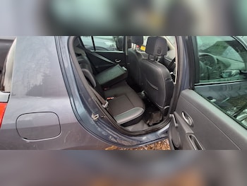 Used Renault Clio 2009 for sale - 77023525: Photo