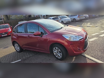 2010 (10) - 1.4 VTi 16V VTR+ 5dr