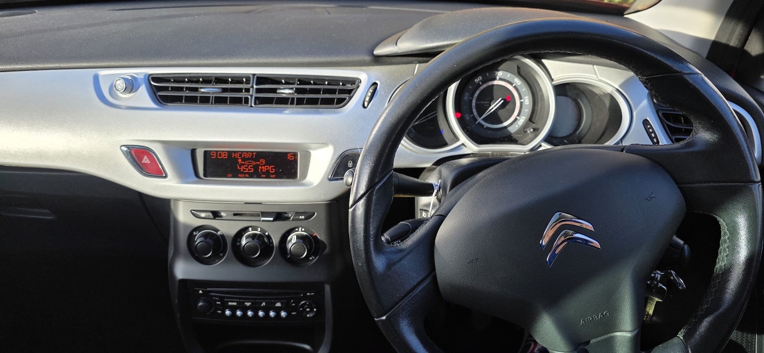 Used Citroen C3 2010 for sale - 76905206: Photo 2