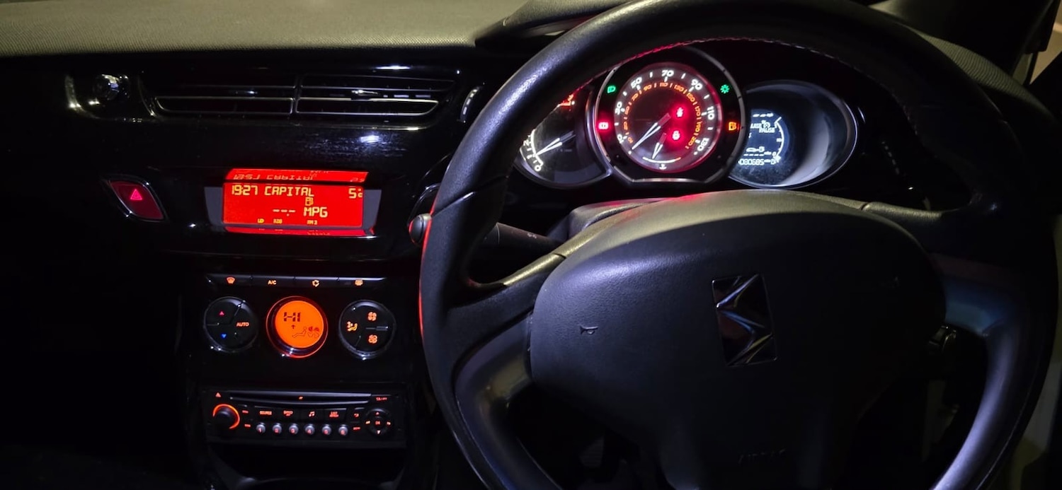 Used Citroen DS3 2013 for sale - 76611775: Photo 10