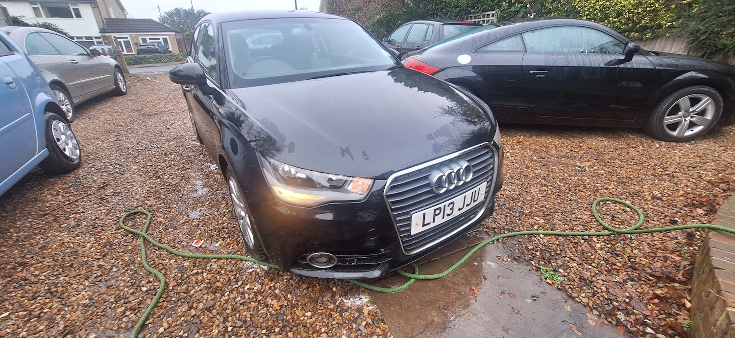 Used Audi A1 2013 for sale - 76969084: Photo 4