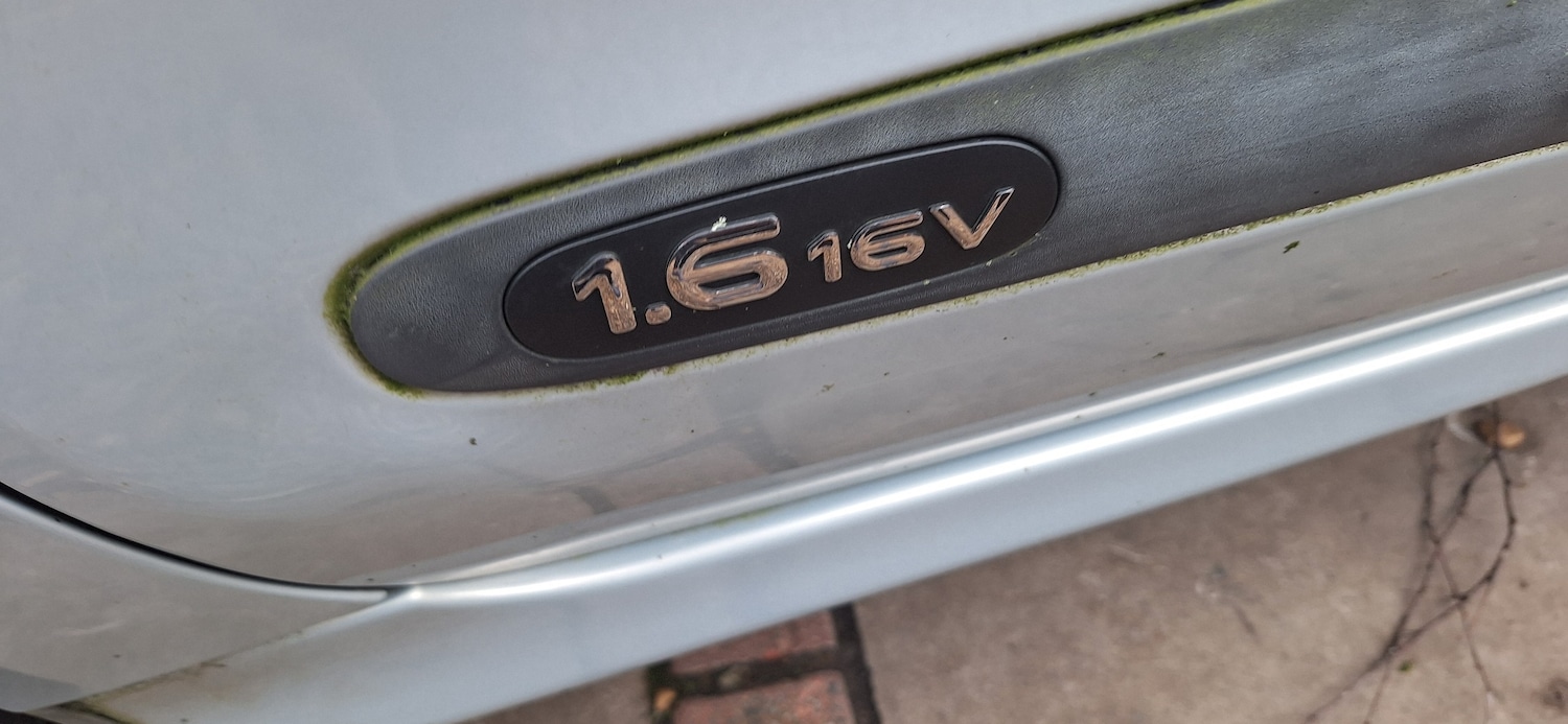 Used Renault Megane 2002 for sale - 77249437: Photo 8