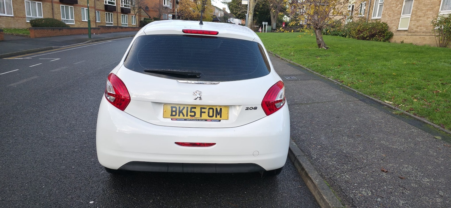 Used Peugeot 208 2015 for sale - 77899036: Photo 11