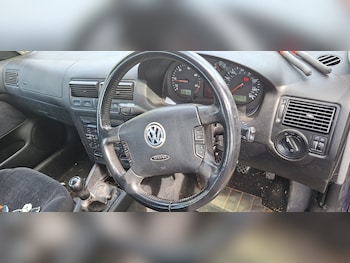 Used Volkswagen Golf 2002 for sale - 78242264: Photo