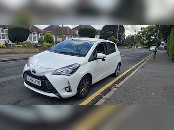 Used Toyota Yaris 2018 for sale - 75974946: Photo