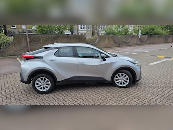 Used Toyota C-HR 2024 for sale - 75566012: Photo