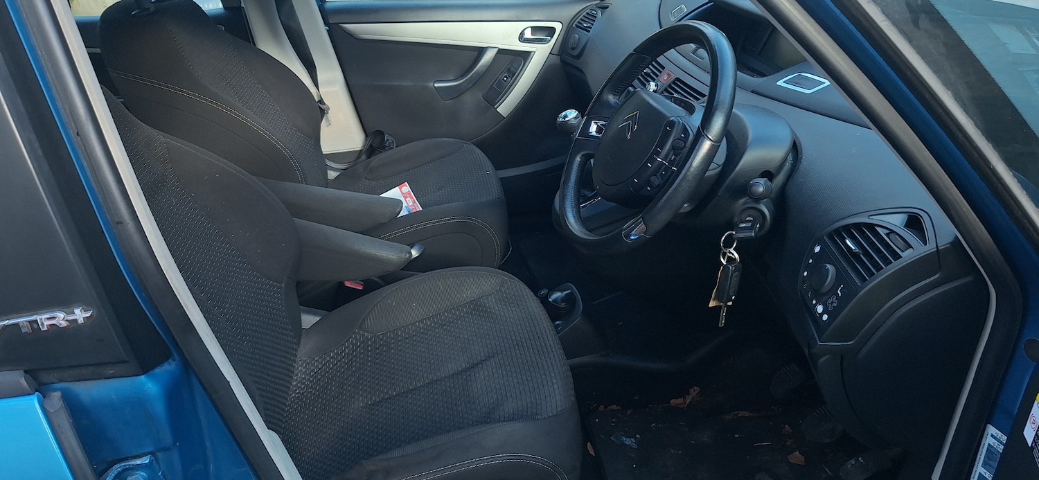 Used Citroen C4 Picasso 2009 for sale - 77234045: Photo 5