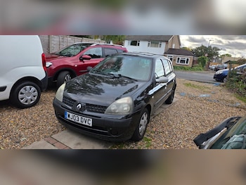 Used Renault Clio 2003 for sale - 76176617: Photo 2