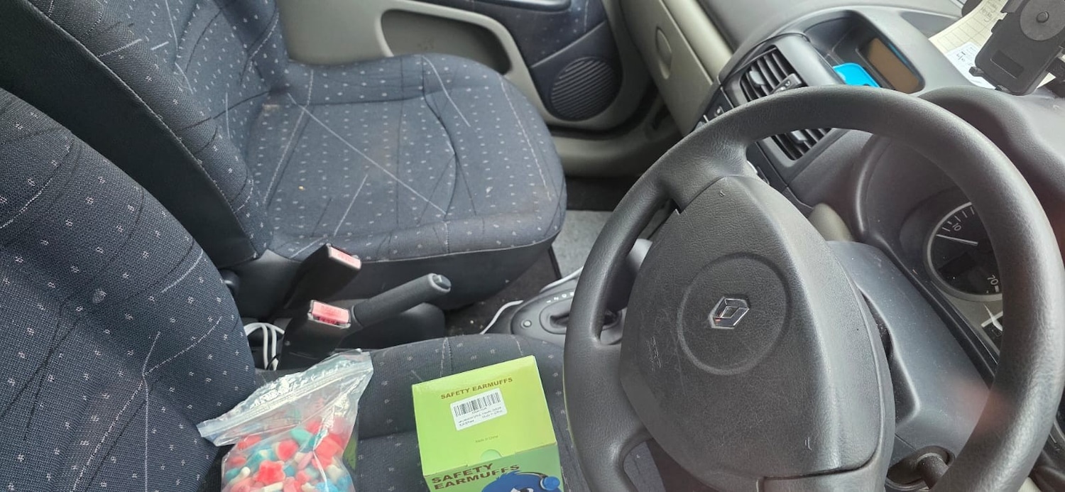 Used Renault Clio 2003 for sale - 76176617: Photo 3