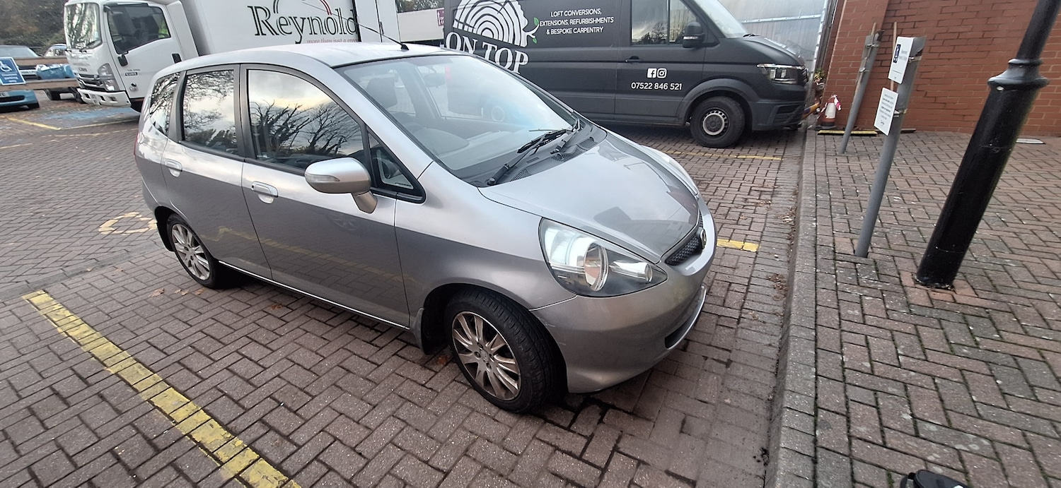 Used Honda Jazz 2004 for sale - 76505099: Photo 2