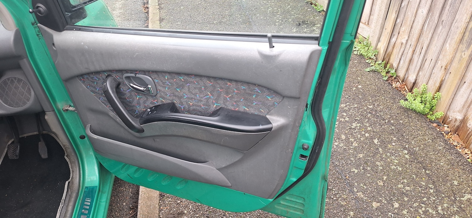 Used Hyundai Amica 2002 for sale - 76593615: Photo 5