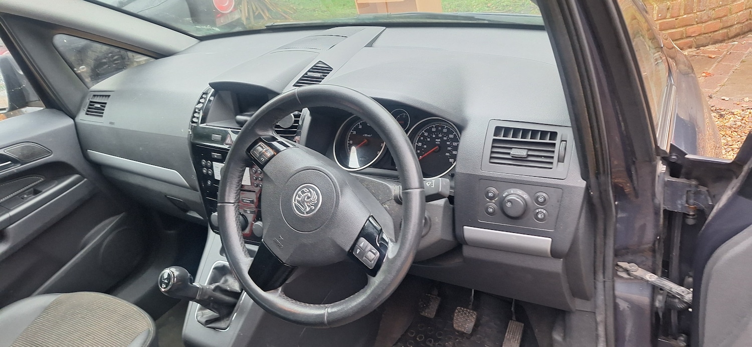 Used Vauxhall Zafira 2010 for sale - 77096100: Photo 14
