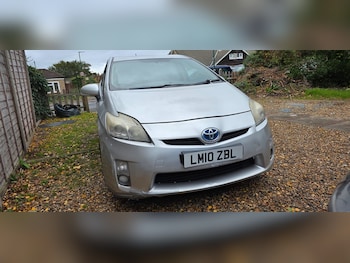 (10) - 1.8 VVT-h T3 Hatchback 5dr Petrol Hybrid CVT Euro 5 (s/s) (136 ps)