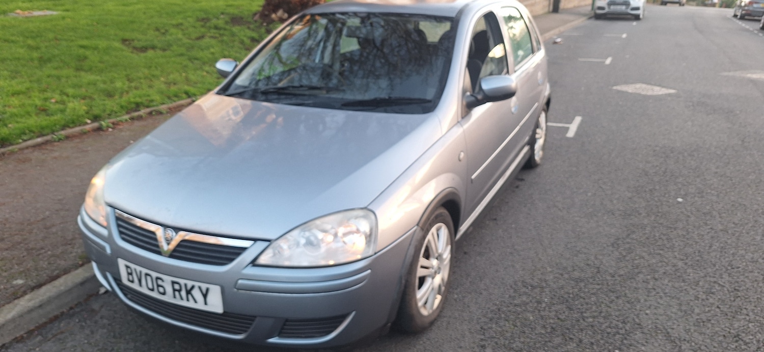 Used Vauxhall Corsa 2006 for sale - 77013970: Photo 4