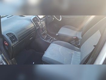 Used Vauxhall Zafira 2004 for sale - 77673990: Photo