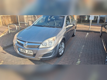 Vauxhall - Astra