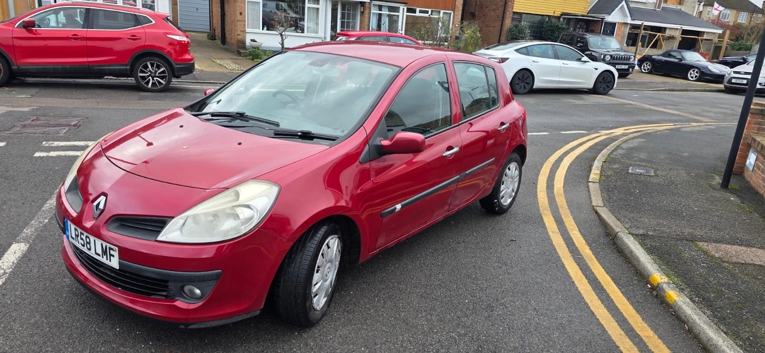 Used Renault Clio 2009 for sale - 76724069: Photo 1