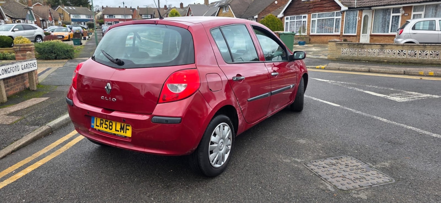 Used Renault Clio 2009 for sale - 76724069: Photo 16