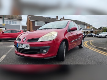 Used Renault Clio 2009 for sale - 76724069: Photo