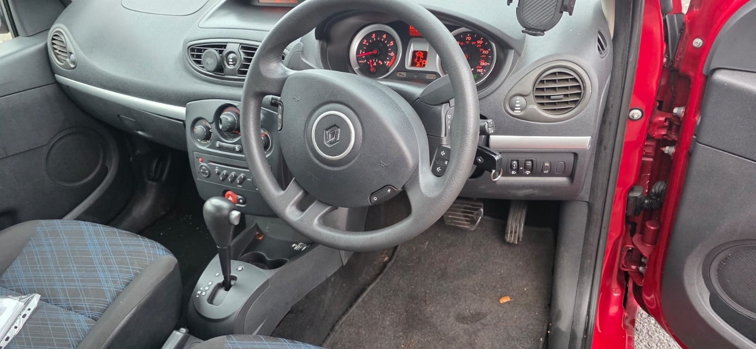 Used Renault Clio 2009 for sale - 76724069: Photo 5