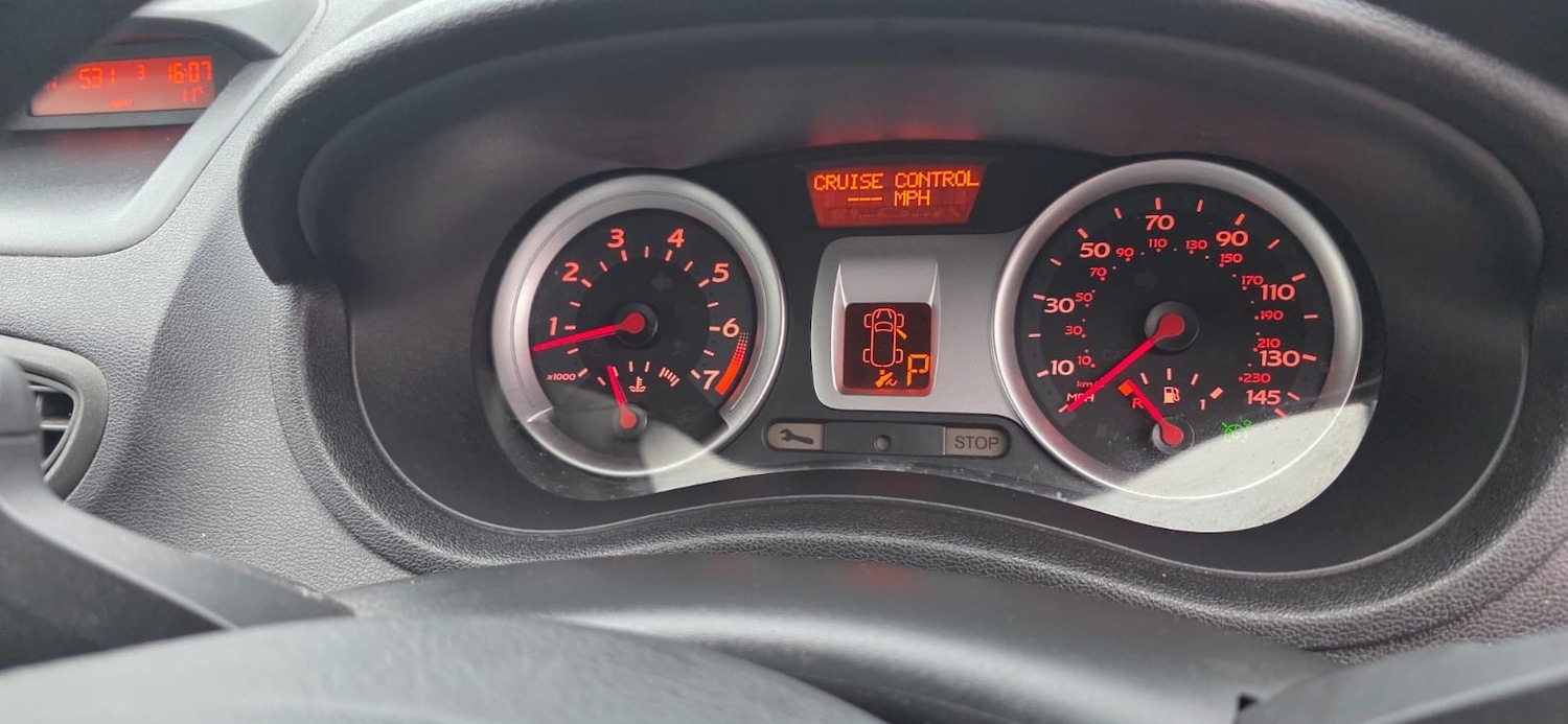 Used Renault Clio 2009 for sale - 76724069: Photo 6