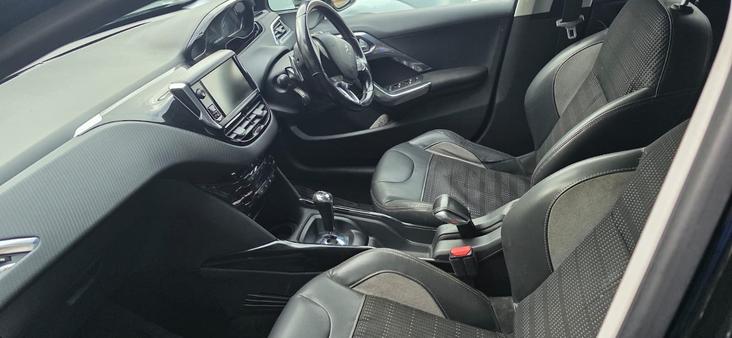 Used Peugeot 2008 2015 for sale - 76539887: Photo 18