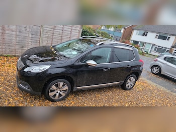 Used Peugeot 2008 2015 for sale - 76539887: Photo