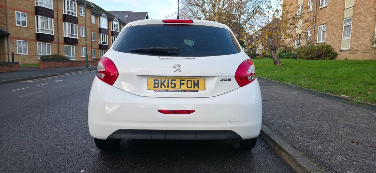 Used Peugeot 208 2015 for sale - 76851361: Photo 8