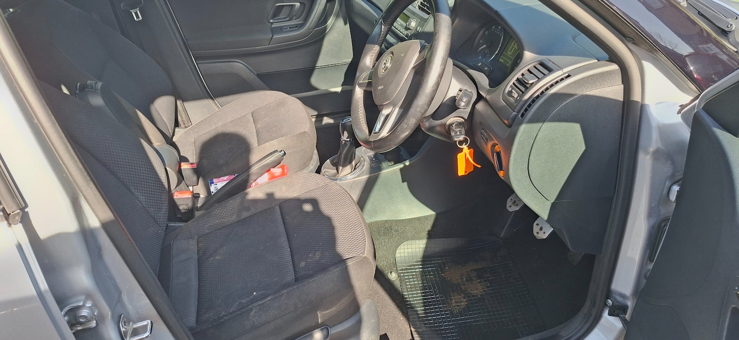 Used Skoda Fabia 2014 for sale - 77764205: Photo 6