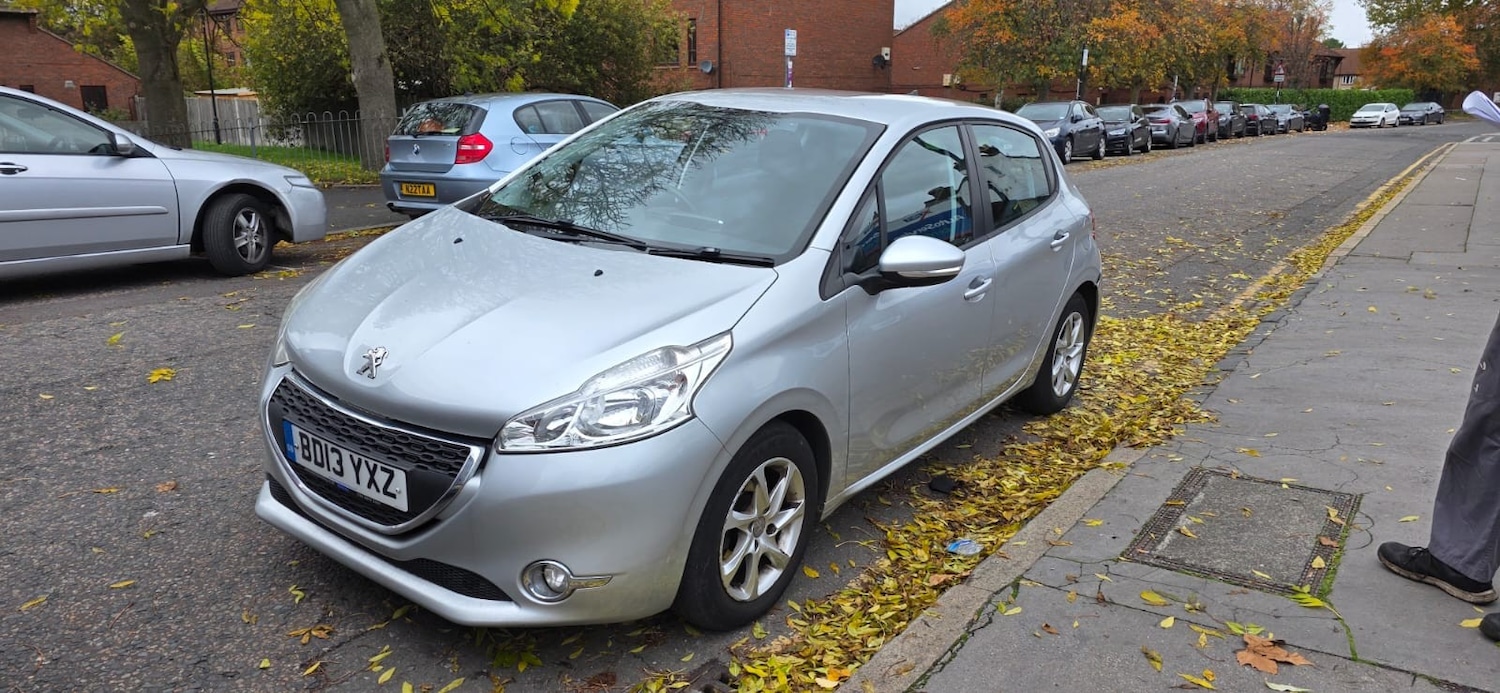Used Peugeot 208 for sale - 76461953: Photo 1