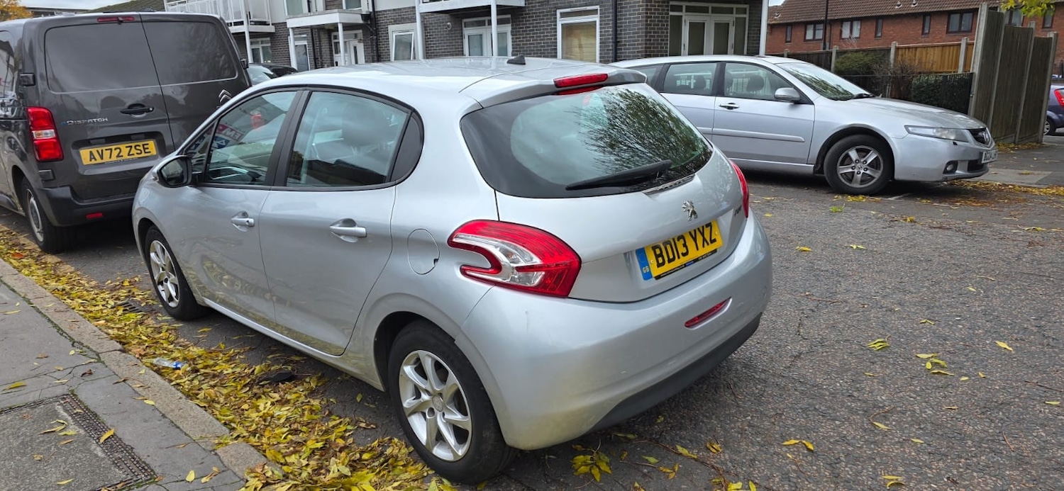 Used Peugeot 208 for sale - 76461953: Photo 11
