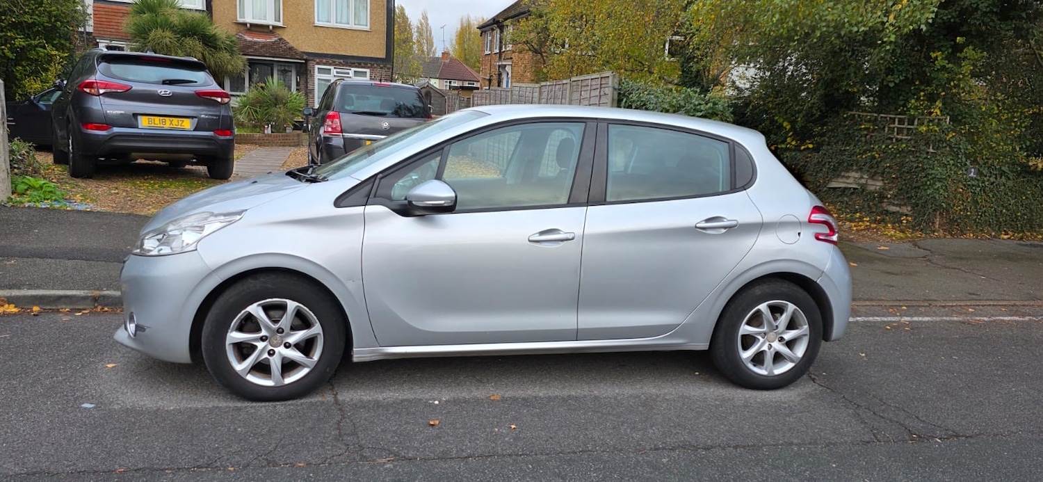 Used Peugeot 208 for sale - 76461953: Photo 13