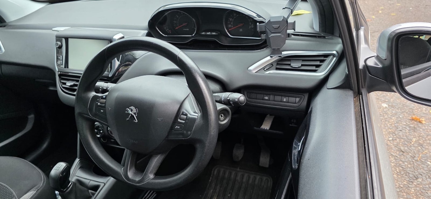 Used Peugeot 208 for sale - 76461953: Photo 15