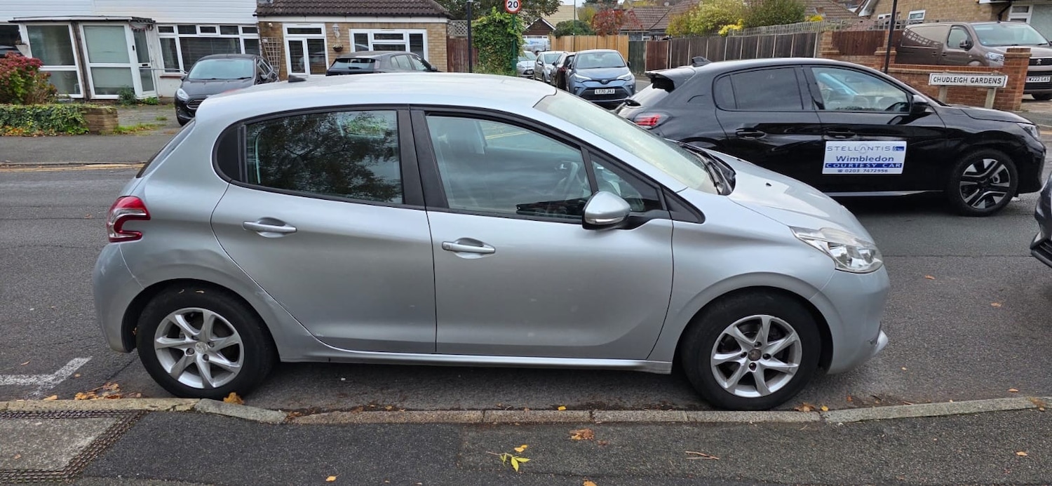 Used Peugeot 208 for sale - 76461953: Photo 17