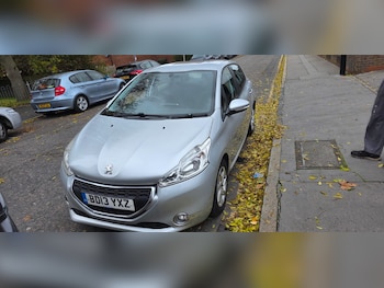 Used Peugeot 208 2013 for sale - 76461953: Photo