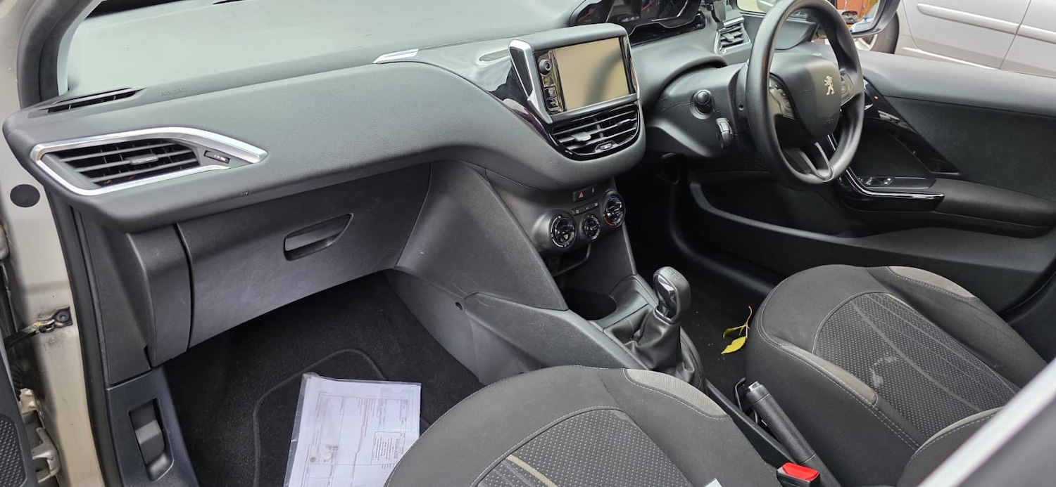 Used Peugeot 208 for sale - 76461953: Photo 4