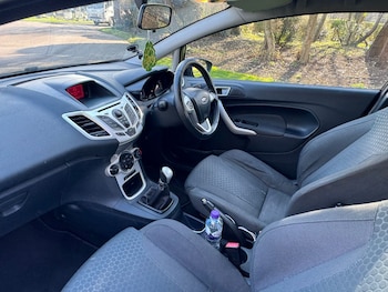 Used Ford Fiesta 2012 for sale - 77802540: Photo