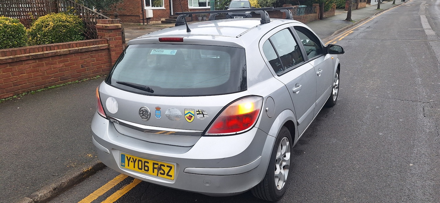 Used Vauxhall Astra 2006 for sale - 77287346: Photo 2